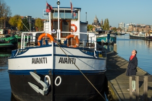 Amsterdam hostel boat